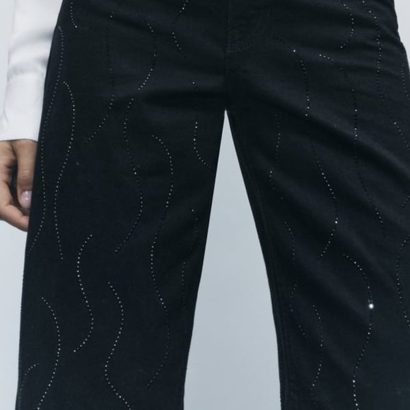 NWT STRAIGHT CUT MID- HIGH RISE RHINESTONE BLACK JEANS ZW COLLECTION - Picture 5 of 10
